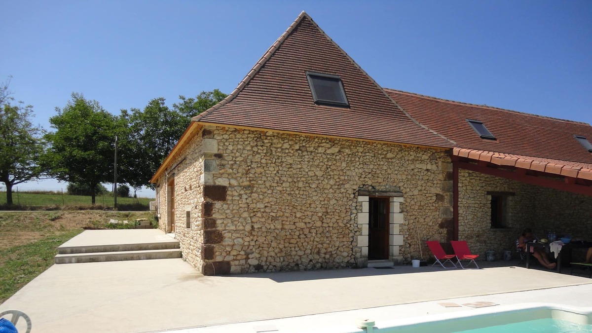 Fossemagne House | Superb stone barn a corner of paradise