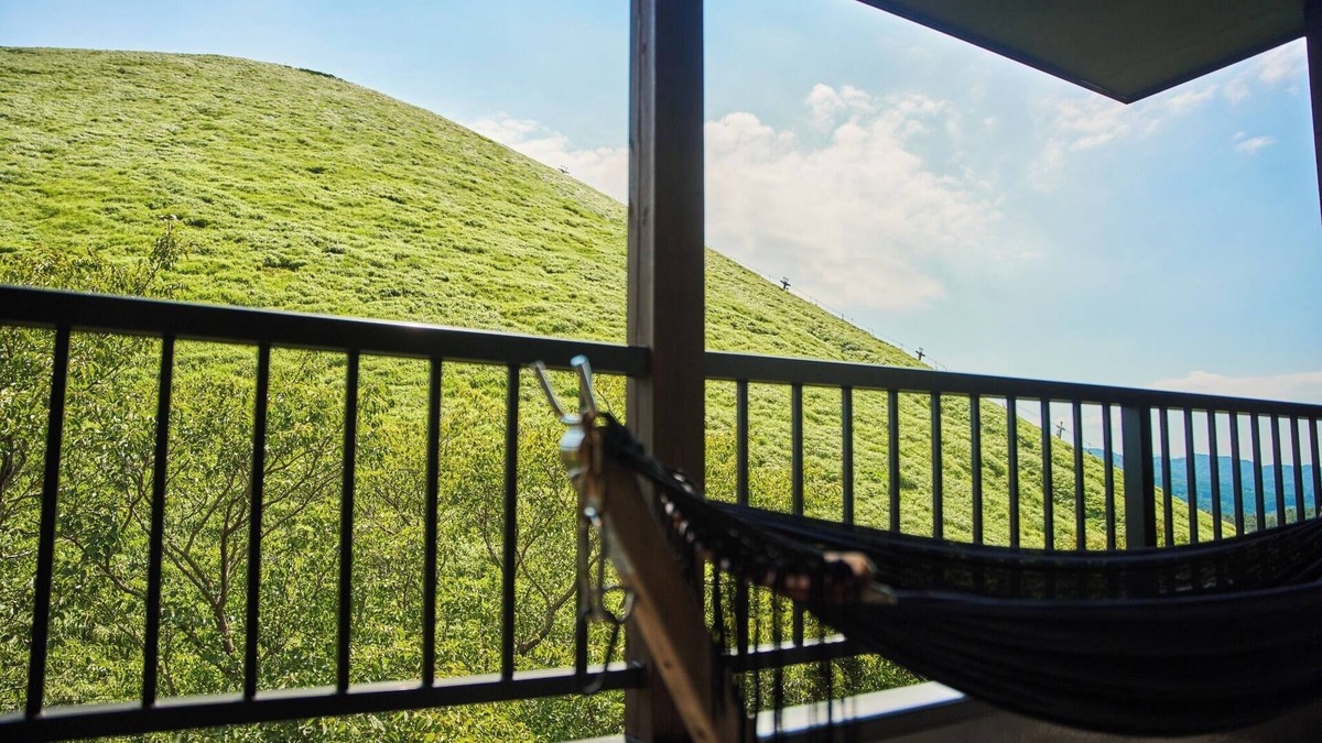 Futo House | Superb view Englishstyle lodge in front of Mt O/Ito Shizuoka