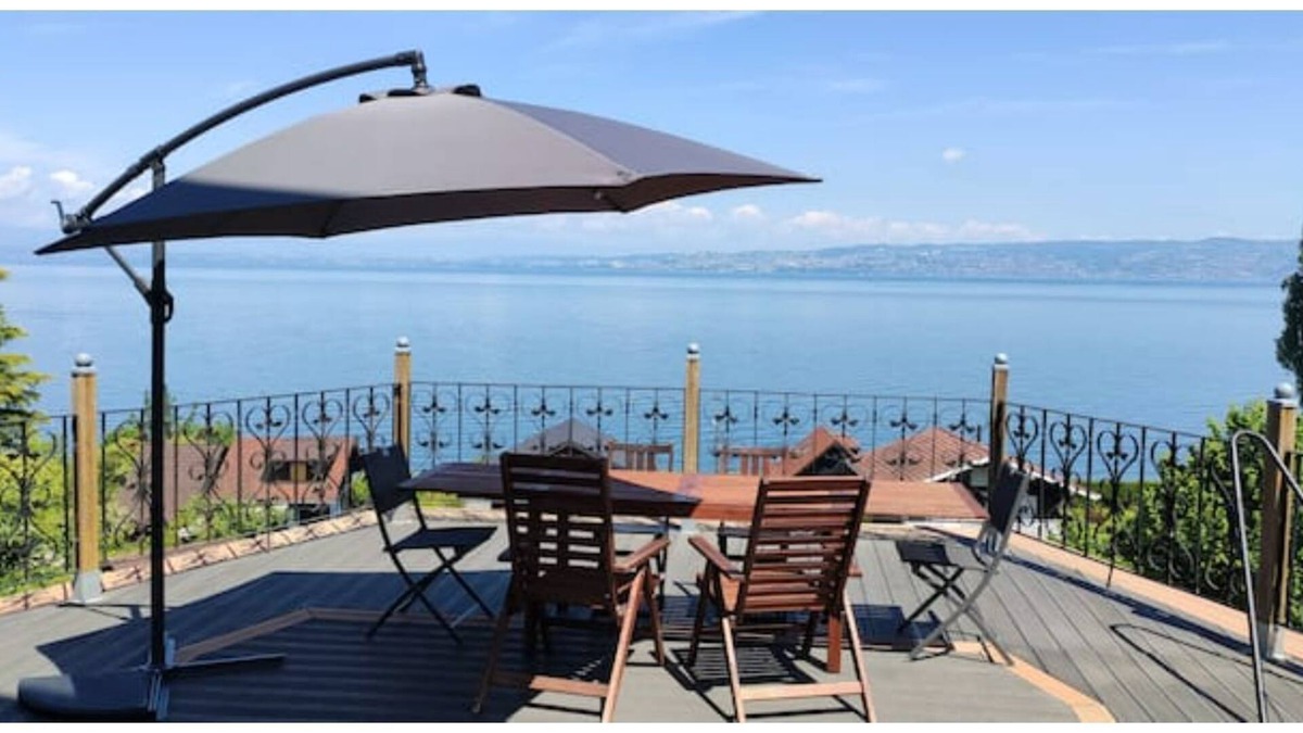 Lugrin Apartment | Superb view of lake & mountains 2 steps from Evian