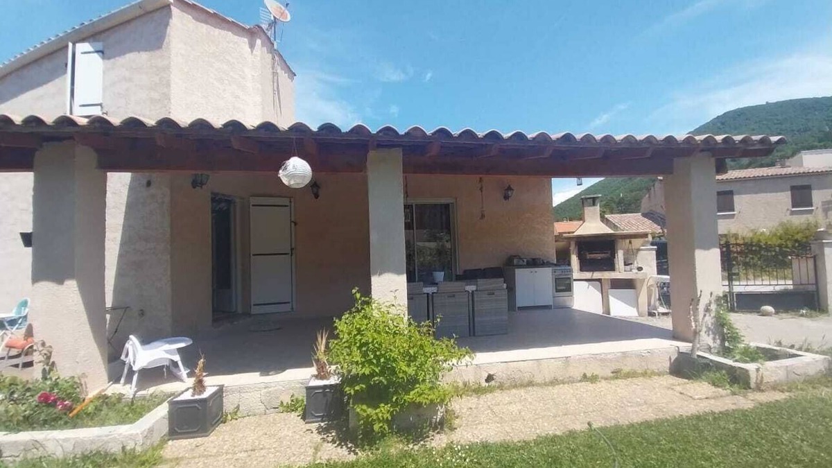 Digne-les-Bains Villa | Superb Villa, close to the lake and Alexandra David Neel Foundation