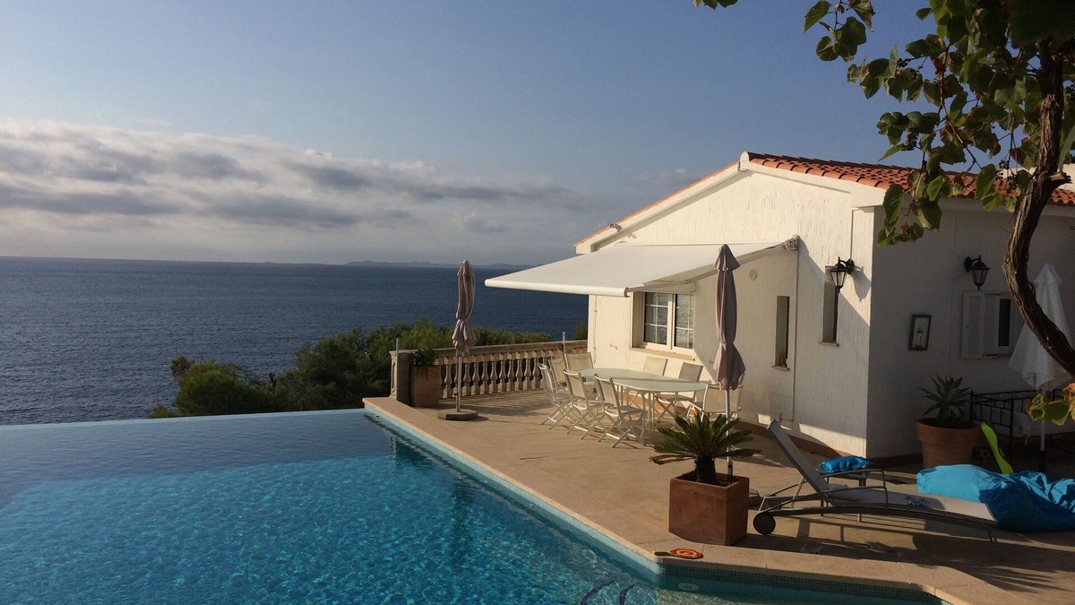 Cala Pi House | Superb villa on the waterfront, idyllic setting!