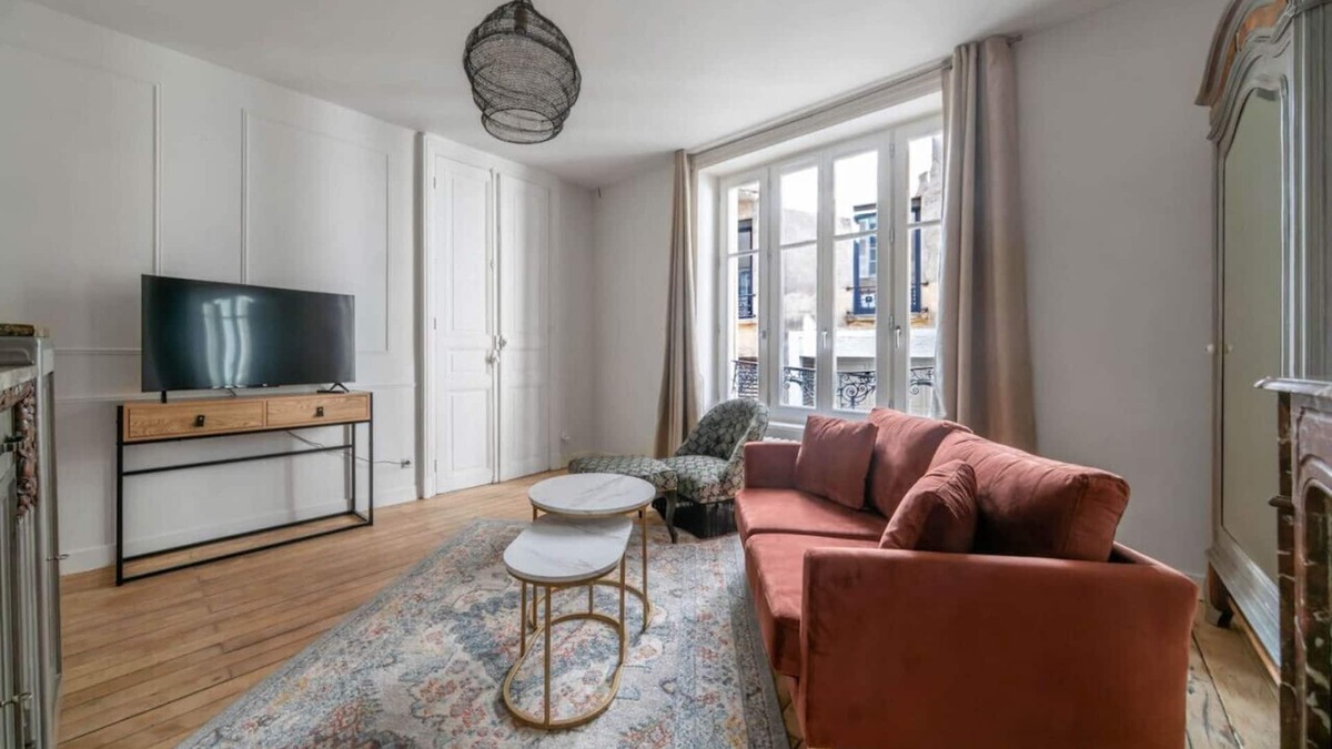Vieux Vichy Apartment | Superbe appartement dans immeuble classé