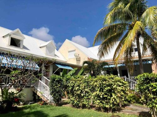 La Celle-sous-Gouzon House | Superbe Duplex résidence privée et piscine