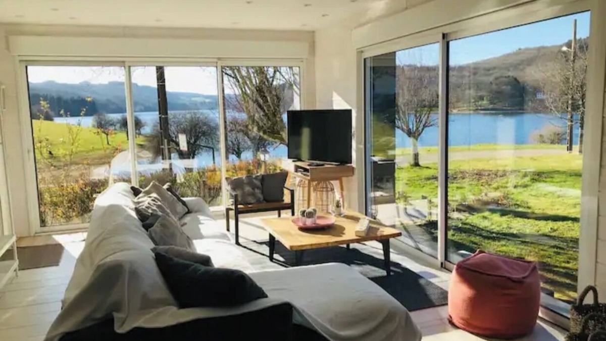 La Salvetat-sur-Agout House | Superbe Maison en Bord de lac de la Raviege