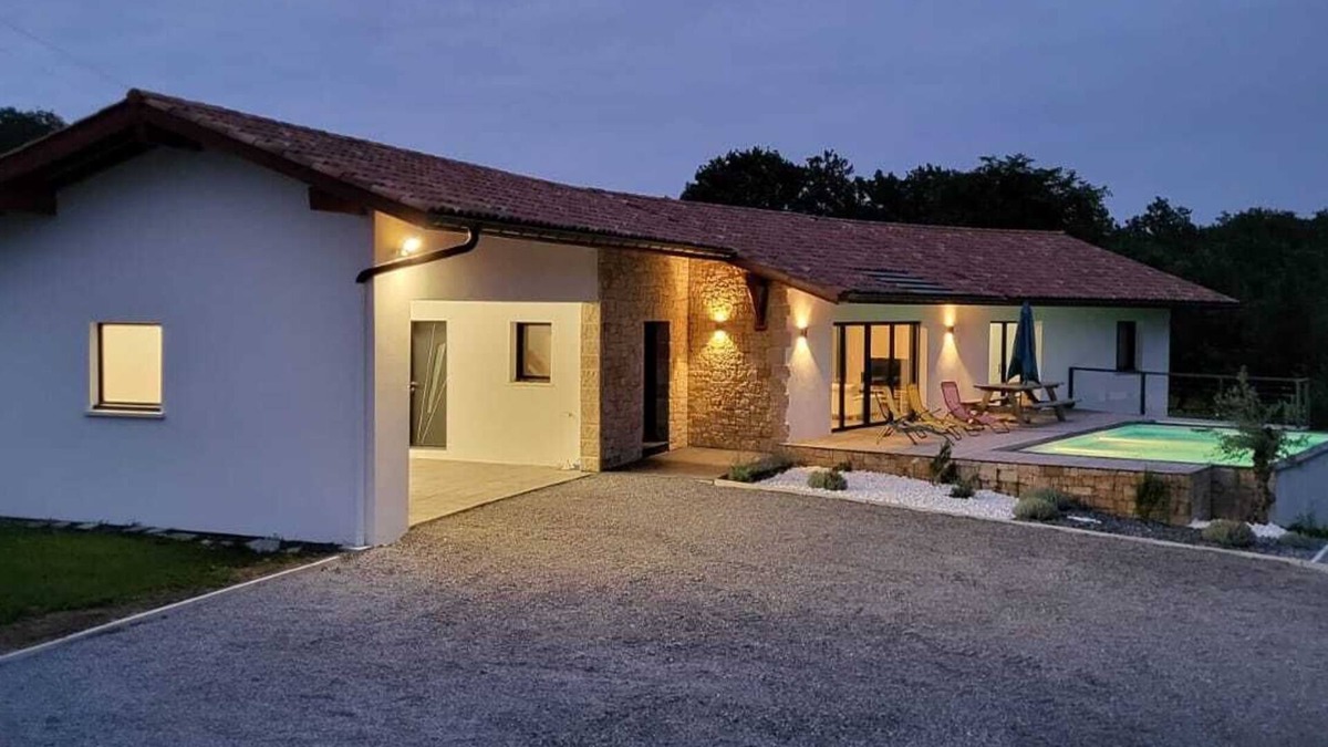 Iholdy House | Superbe Maison Neuve en Pleine Campagne