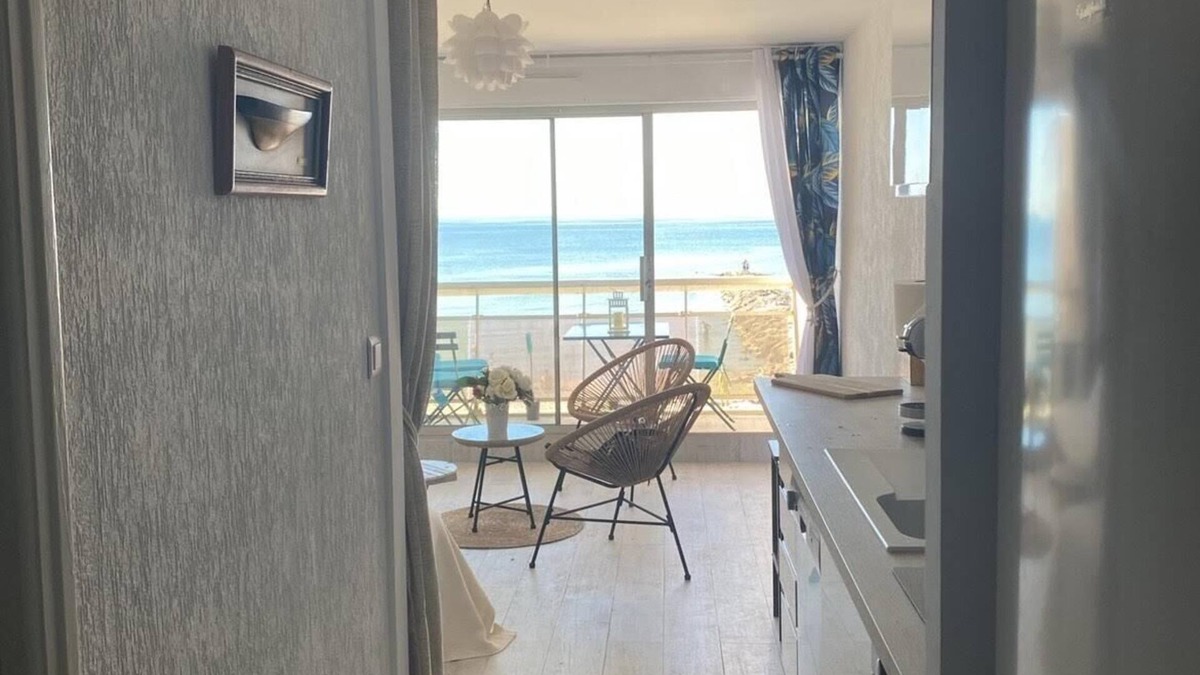 Carnon-Plage Apartment | Superbe Studio sur la Plage vue sur mer