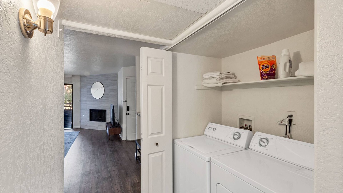 Spring Valley Apartment | Superhost 5 Star⭐ Apartment with 2 Bedrooms