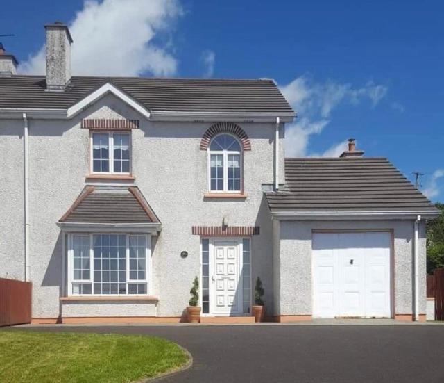 Moville House | Superior 4 bed house in Moville Donegal .