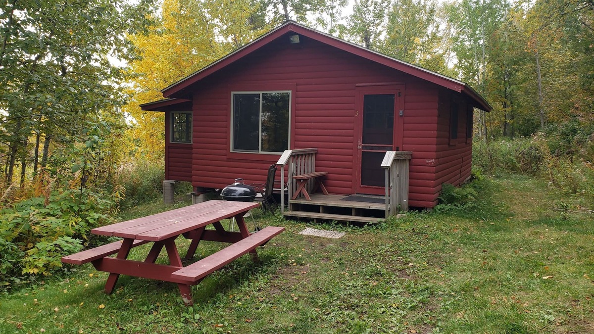 Tofte Cabin | Superior Reflections Cabin 3