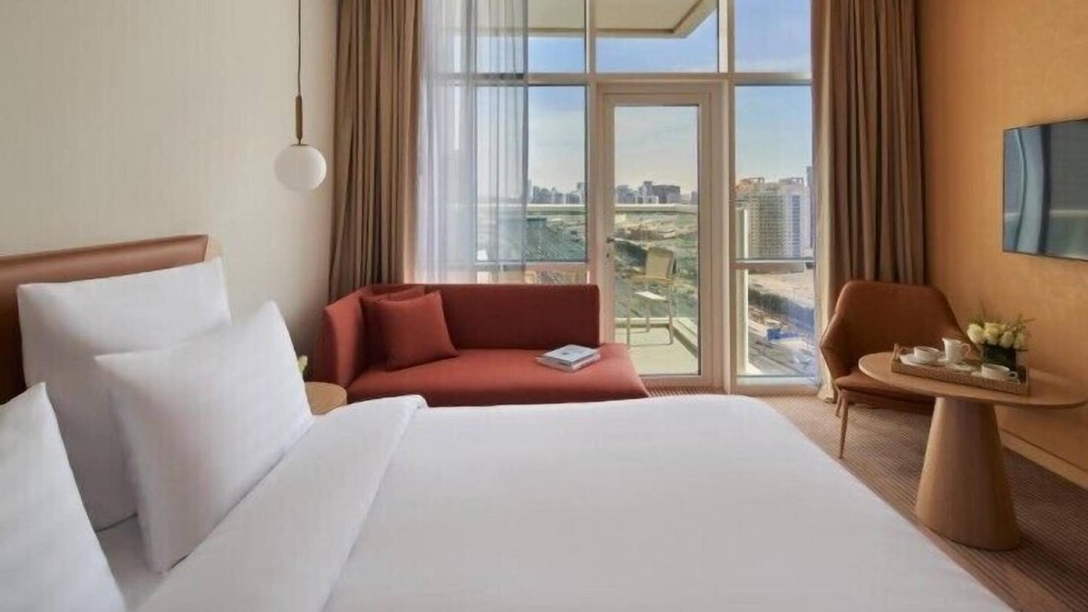 Jumeirah Village Triangle Apartment | Superior Room In Jvt near Triangle supermarket.