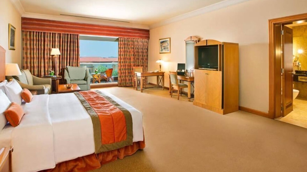 Al Raha Beach Apartment | Superior Room Near by Al Raha Mall