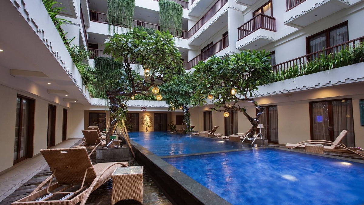 Sunset Road Apartment | Superior room with breakfast in Seminyak