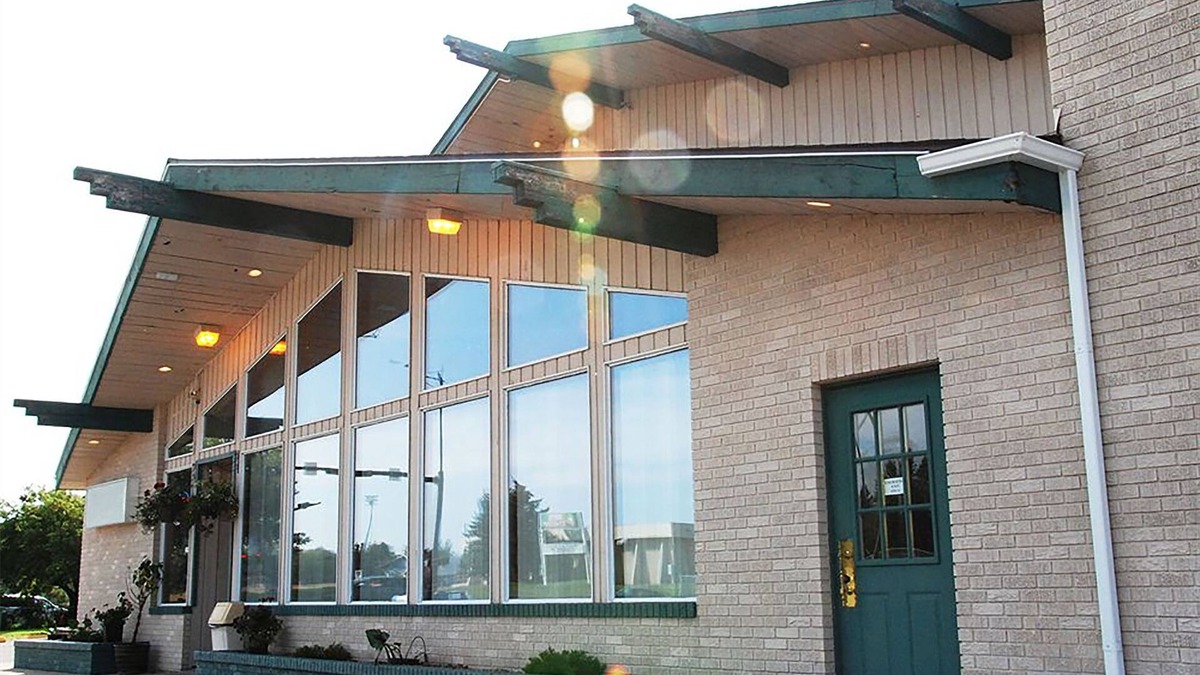 South Lethbridge Hotel | Superlodge Canada Lethbridge
