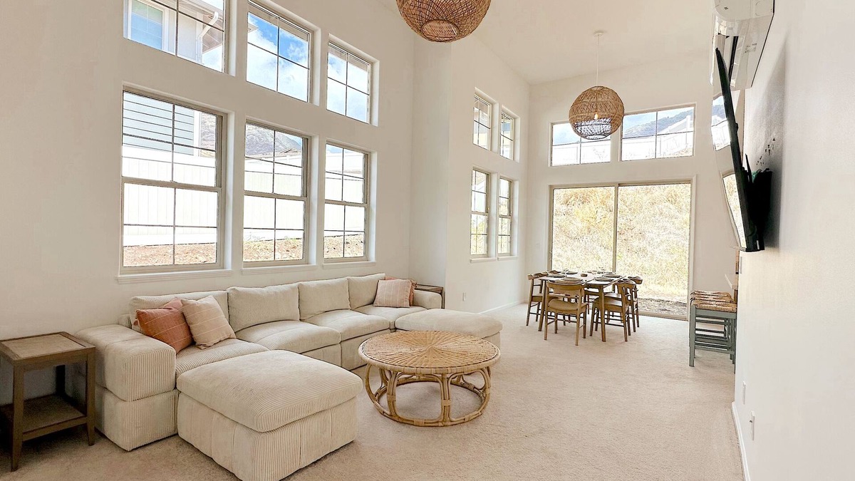 Makaha Valley House | Support LOCAL: NEW! Makaha Valley Home