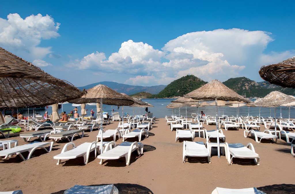 Icmeler City Center Hotel | SUPREME BEACH İÇMELER Adults Only
