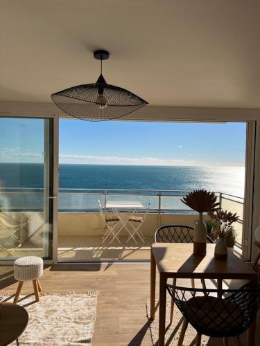 Valras-Plage Apartment | Sur le sable, face à la mer La Petite Tour