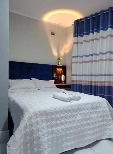 Kimbiri Hotel | Surco azul
