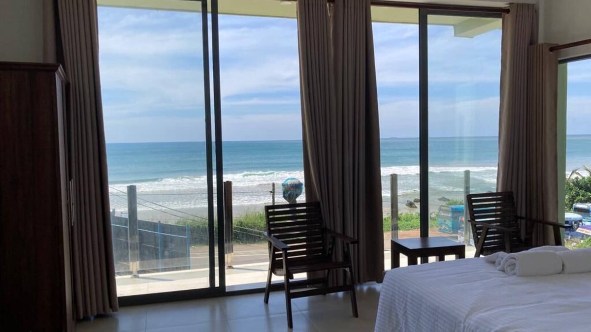 Matara Bed & Breakfast | Surendra Seaview