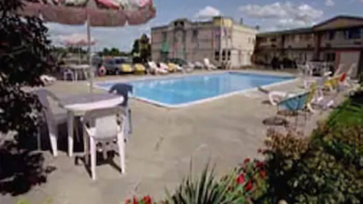 Brockville Hotel | SureStay by Best Western Brockville