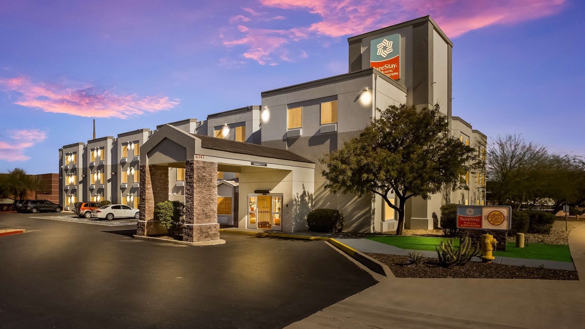 Superstition Springs Hotel | SureStay Plus by Best Western Mesa Superstition Springs