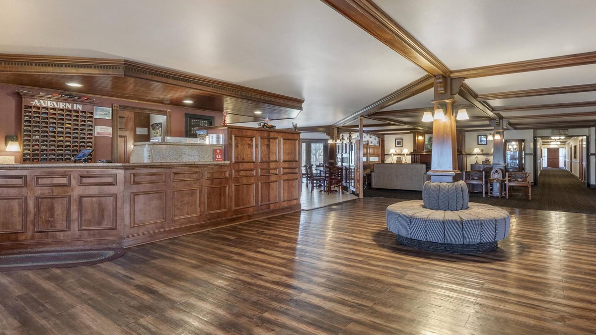 Auburn Hotel | SureStay Plus Hotel by Best Western Auburn