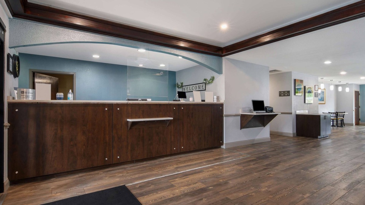 Tarboro Hotel | SureStay Plus Hotel by Best Western Tarboro
