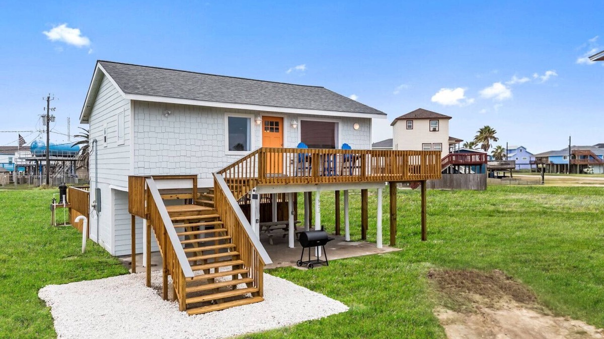 Surfside Beach Apartment | Surf 1 — The Surf Shack