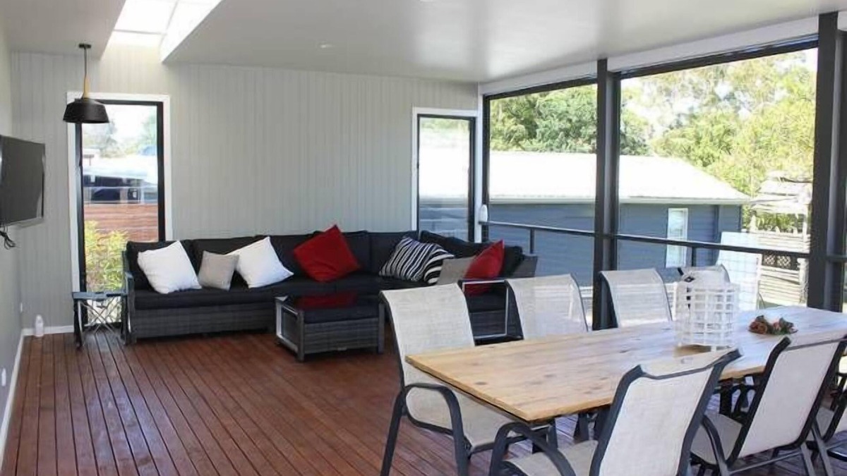 Currarong Cottage | Surf Mist Cottage Currarong - Quiet location just 120 meters to the beach