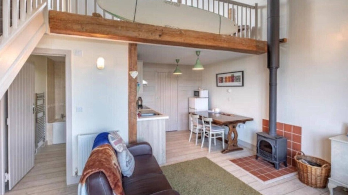 Shorwell Cottage | Surf Shack, 1-Bed Cottage, Sleeps 2, Pet Friendly