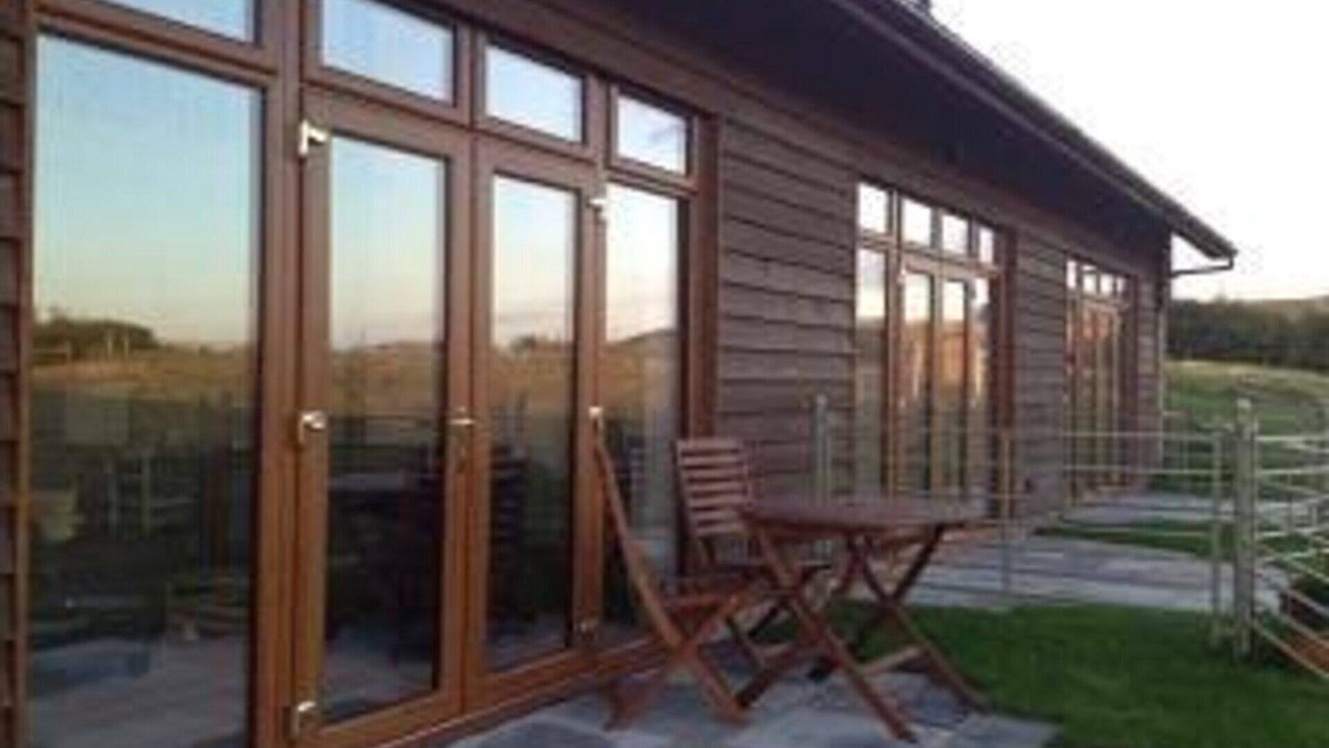 Shorwell Cottage | Surf Shack, 1-bed Cottage, Sleeps 2, Pet Friendly