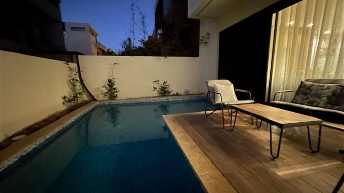 Tamariss Villa | 🌊 Surf, sun and relaxation by the pool 🏄♂️