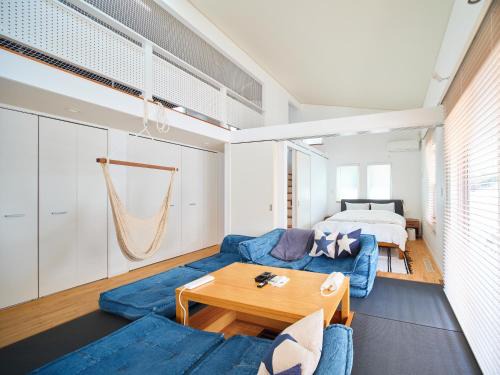 Aoshima House | Surf&Turf Aoshima - サーフ&ターフ青島 -