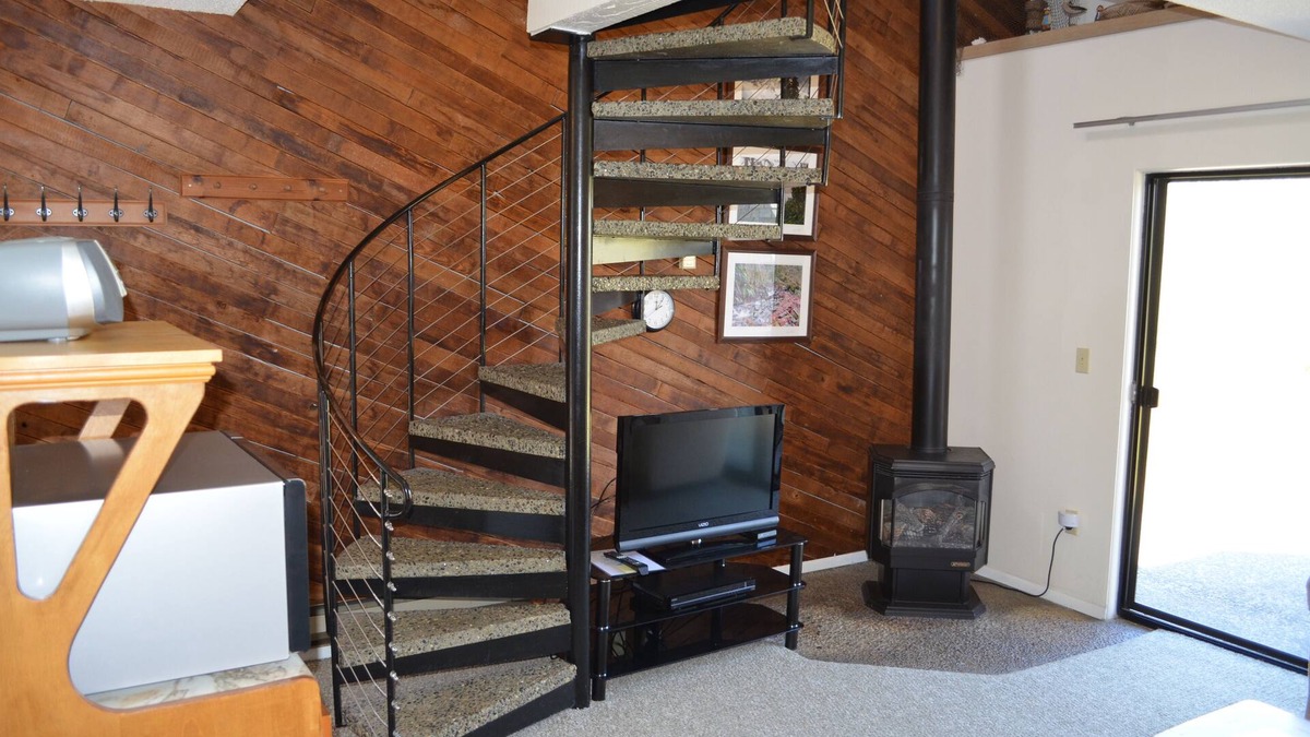 Ocean City Condo | Surfcrest Condo on the beach