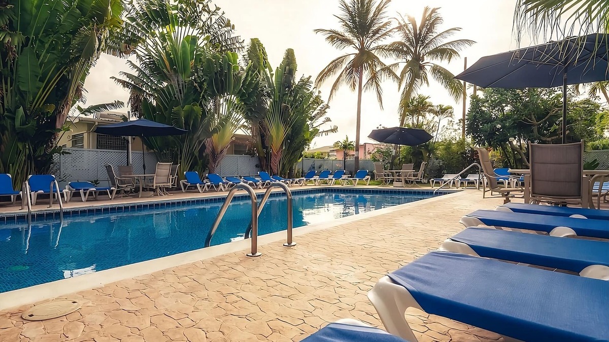 St. Lawrence Gap Hotel | Surfing Break at Bathsheba! 3 Pool View Units w/Balconies! FREE Parking, Pool!