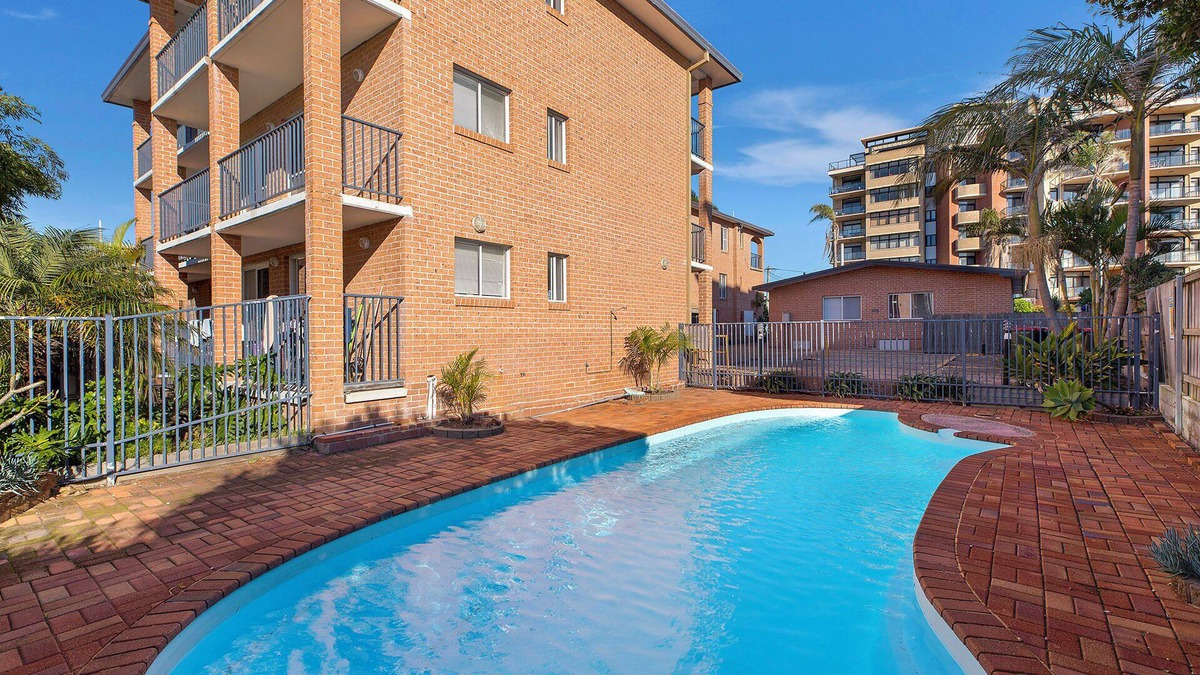 The Entrance Apartment | Surfside Palms 14