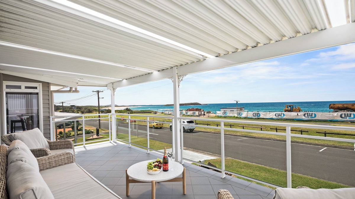 Warilla House | Surfside Solace - superb location