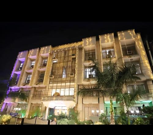 Noida Hotel | Surya Palace Noida