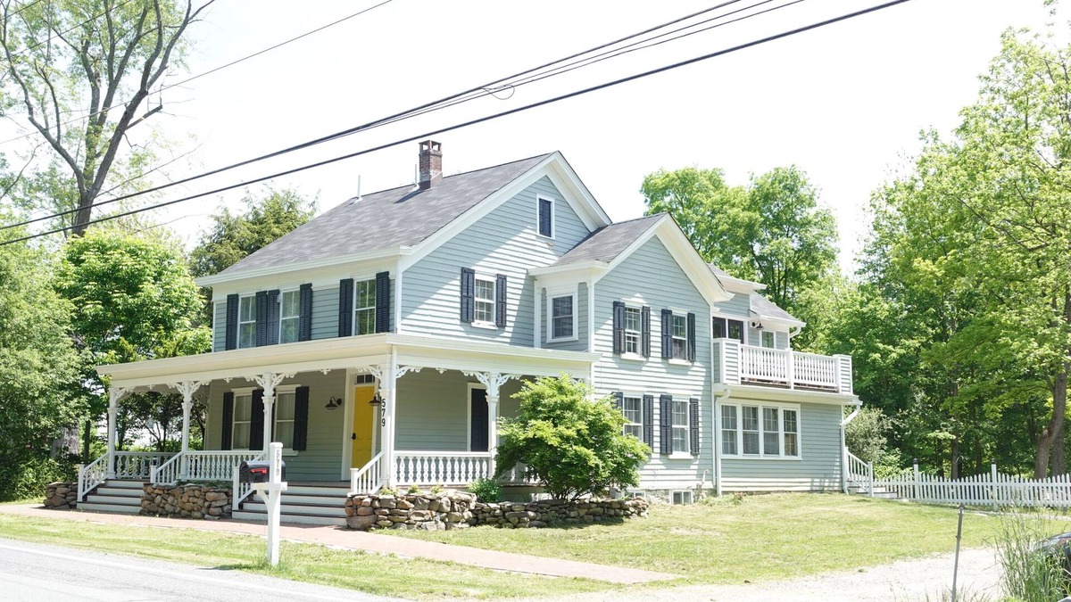 New Hampton House | Susan Murray Room