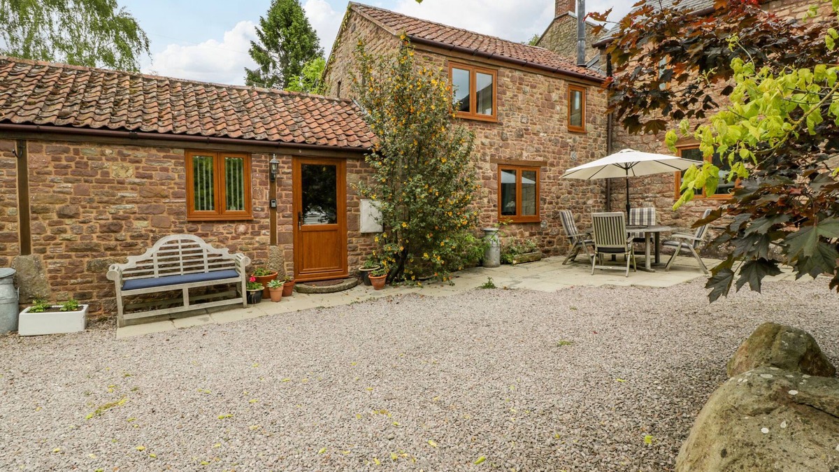 Ross-on-Wye Cottage | SUTTON BARN, pet friendly, character holiday cottage in Ross-On-Wye