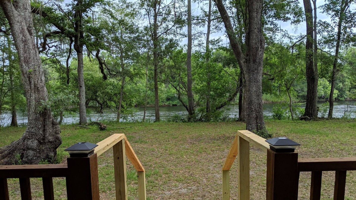 Bell Cabin | Suwannee River Cabin Sanctuary - Michael's cabin