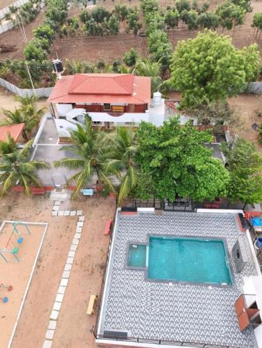 Chevella Apartment | Svasti FarmsPoolBBQACBonfireKids Garden