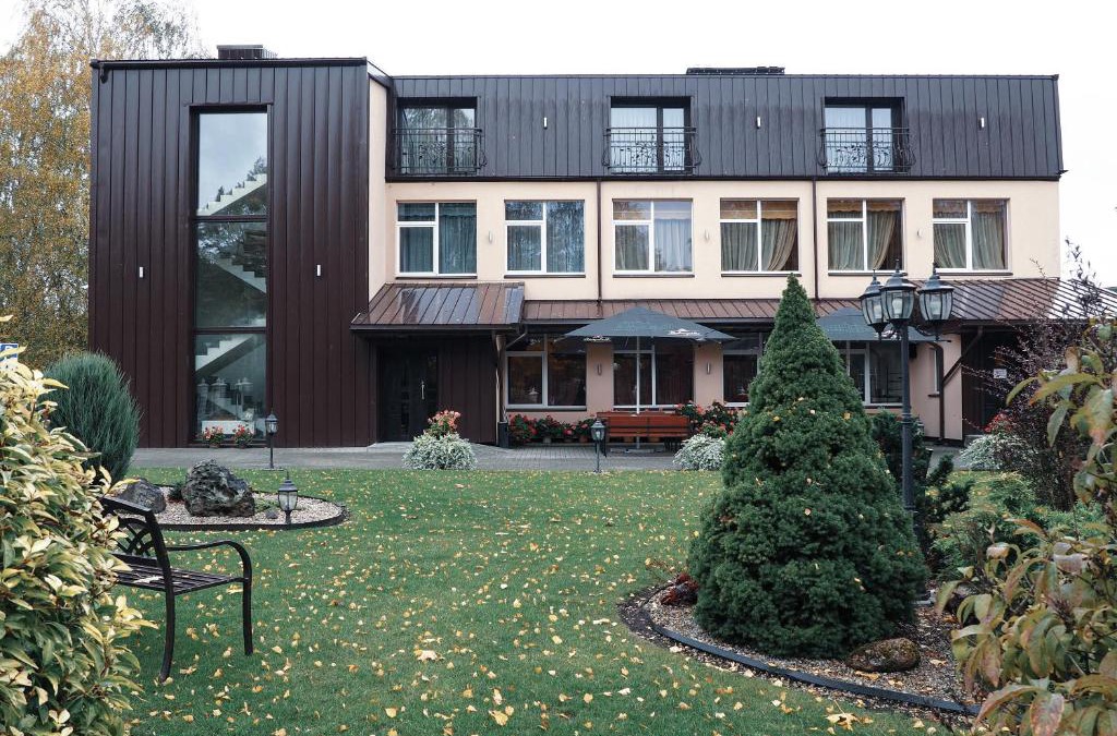 Kurtuvenai House | Svečių namai Žara