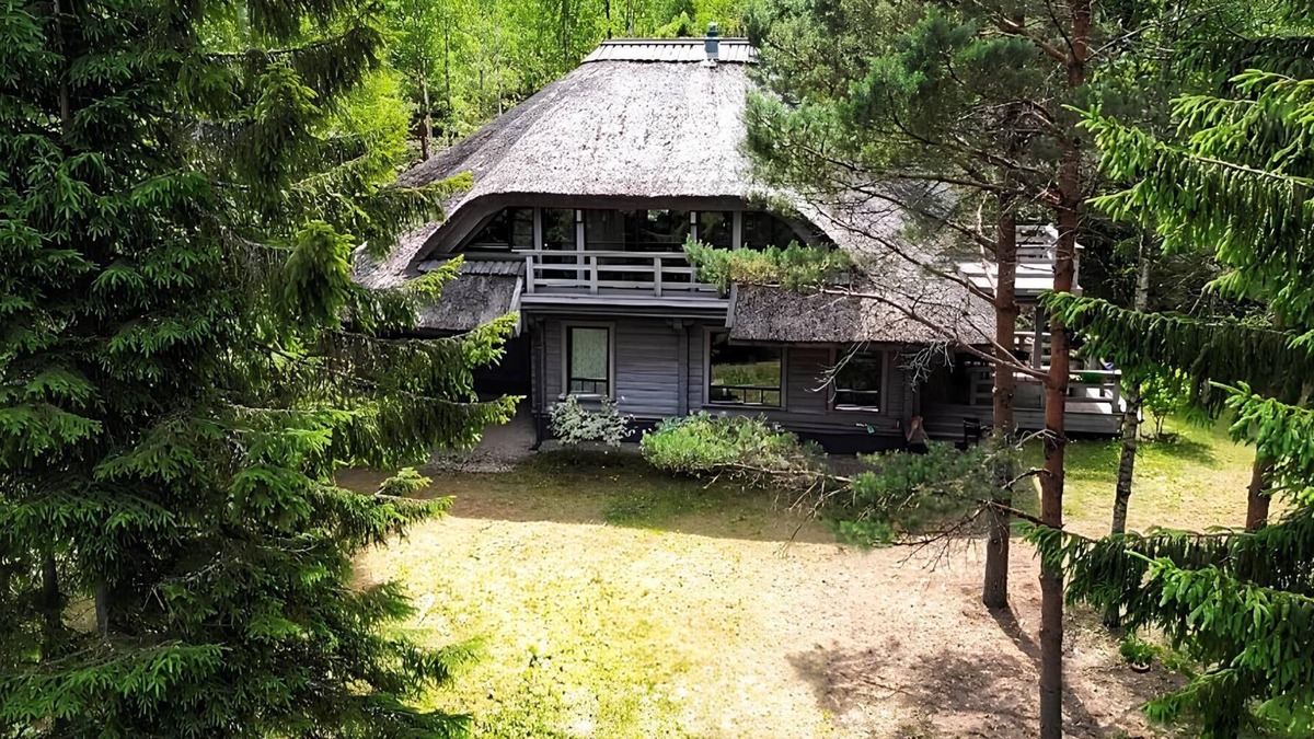 Amata Municipality House | Svilpji Lakeside Forest House