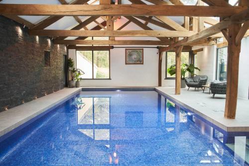 Heligan Apartment | Swallows End - Apartment with hot tub, sauna and pool (Dartmoor)