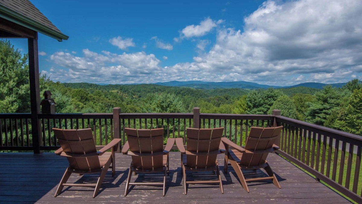 Piney Creek Cabin | Sweeping Mountain Views | Wraparound Decks | Cloud Rise