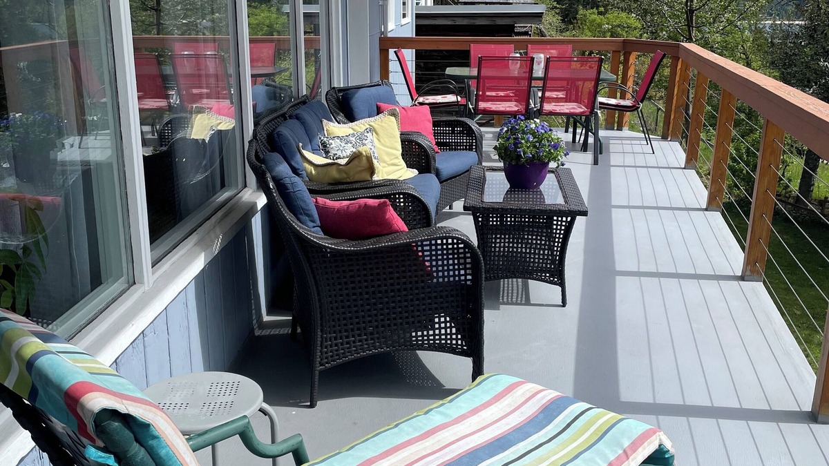 Nelson House | Sweet Creek Retreat. beautiful; views, close to beaches & hikes.