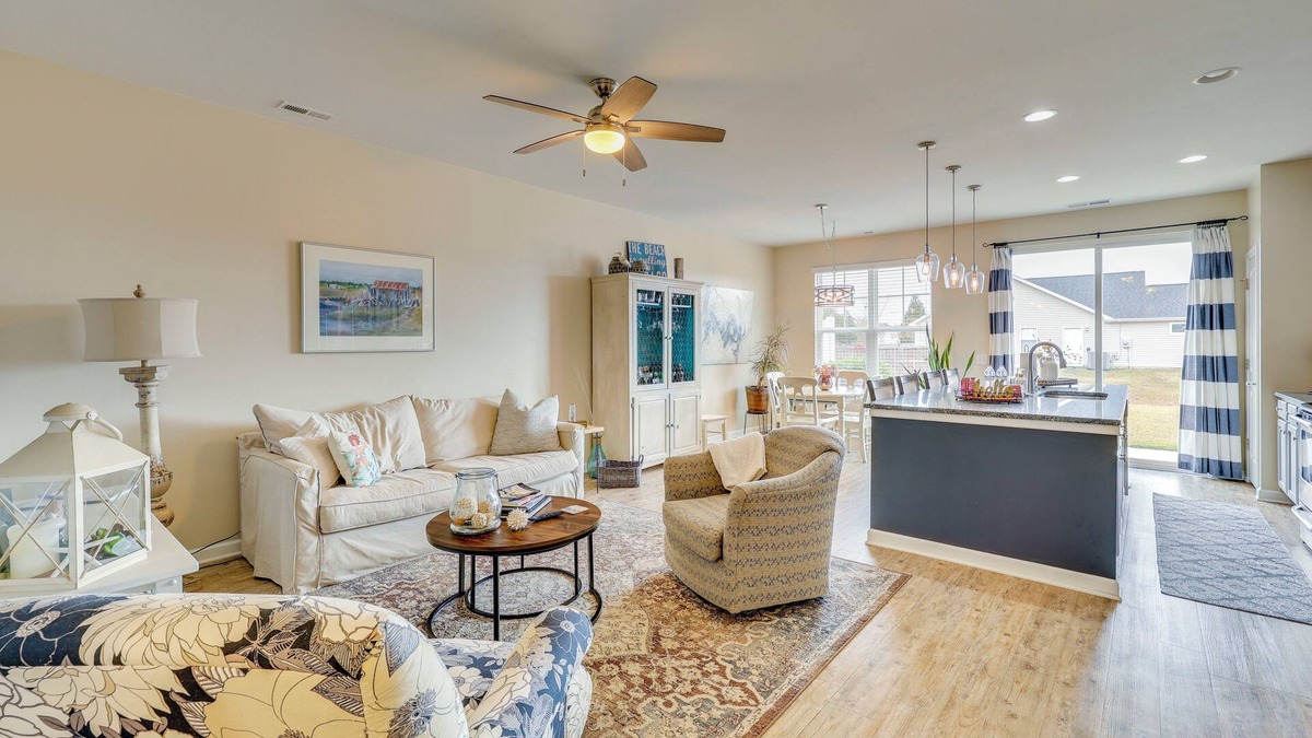 Murraysville House | ‘Sweet Dreamin’ Townhome ~ 7 Mi to Beach!
