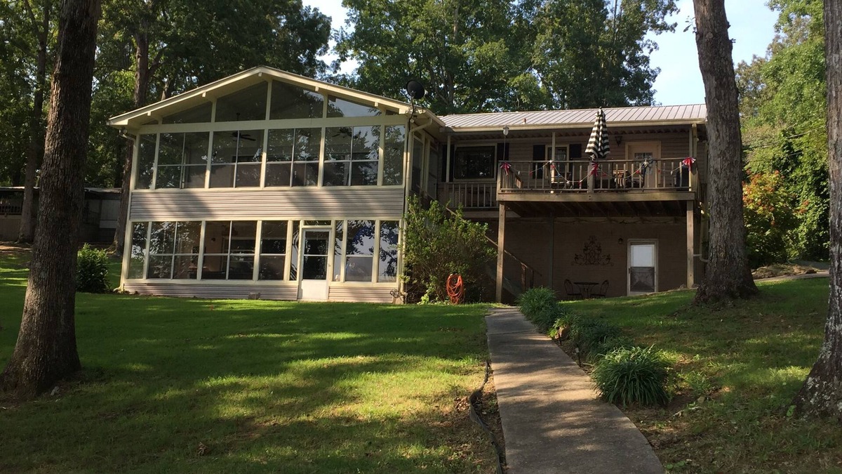 Jasper House | Sweet Home Alabama on Smith Lake