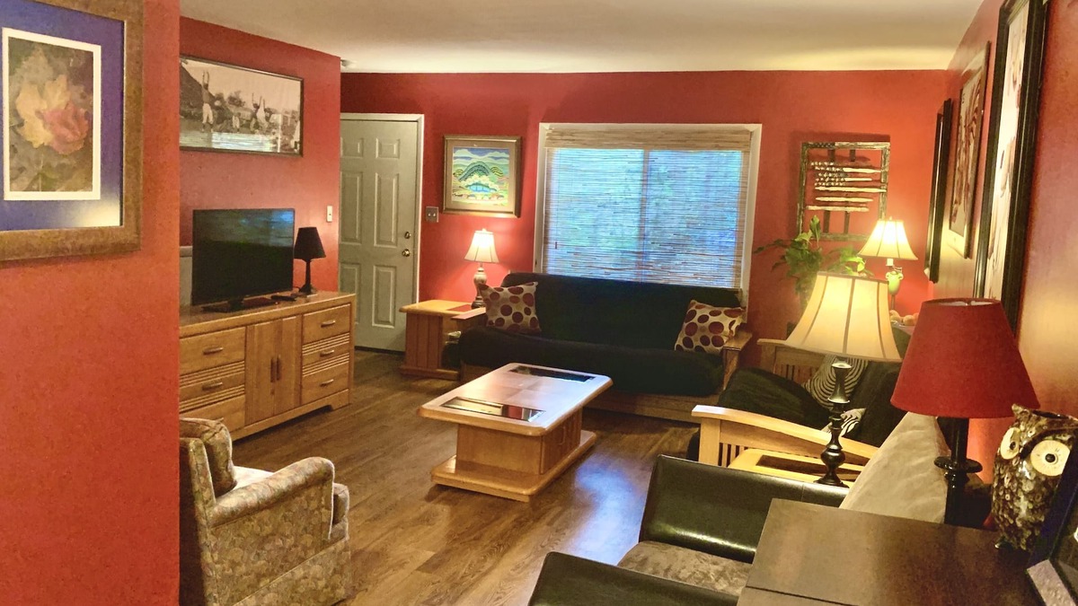 Athens House | Sweet Home Away from Home