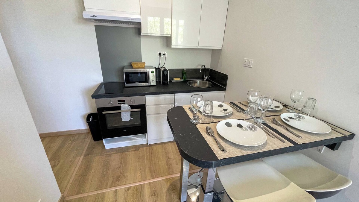 Meyzieu Nord Ouest Apartment | Sweet Horizon #3 - Stylish T2 Apartment